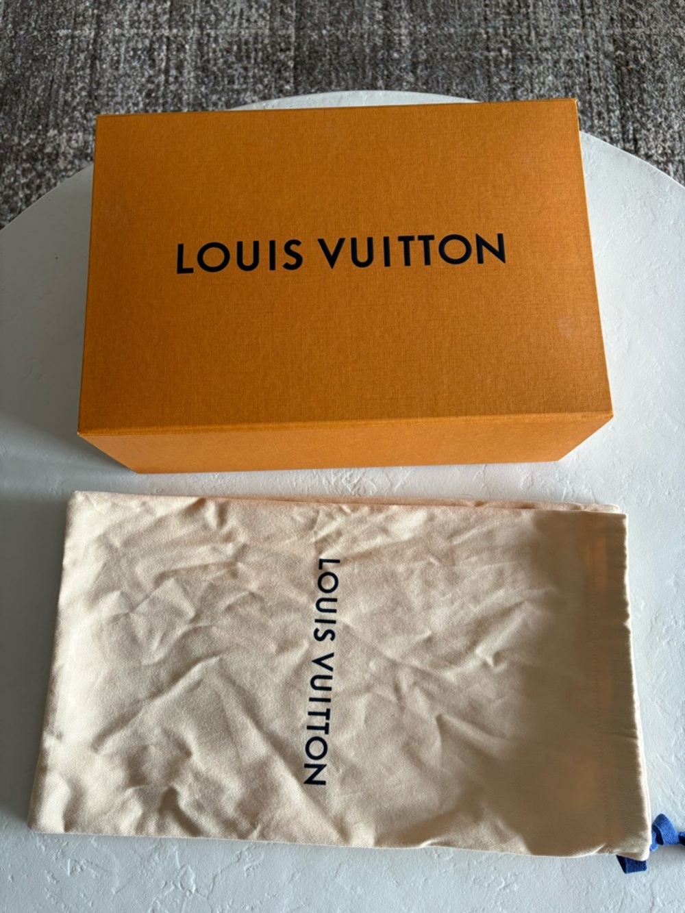 Authentic! Louis Vuitton Brown Monogram Bom Dia Leather Sandals - Picture 6 of 6